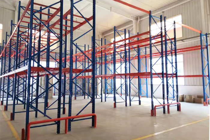 倉(cāng)庫(kù)橫梁貨架